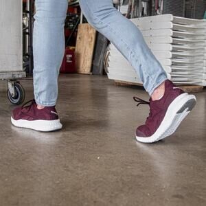 Reebok Size 6 W Burgundy Flexagon 3.0 Athletic Work Shoes Composite Toe P13-8